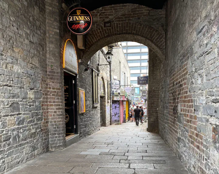 Cobblestone alley in Temple Bar District, Dublin.